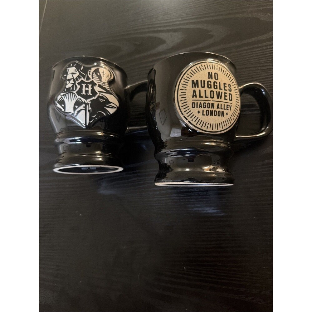 Hallmark Harry Potter Pedestal Mug Set (Set of 2) Hogwarts Crest & Diagon Alley
